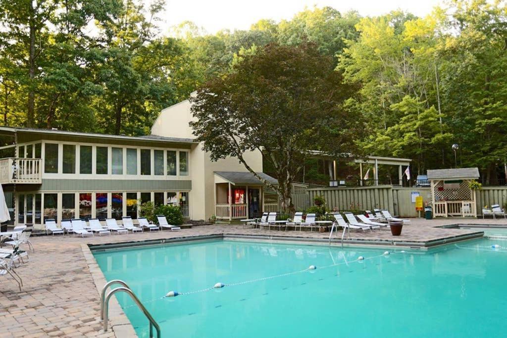 A Smoky Mountains Retreat - Chalet De Montagne Villa Gatlinburg Exterior foto