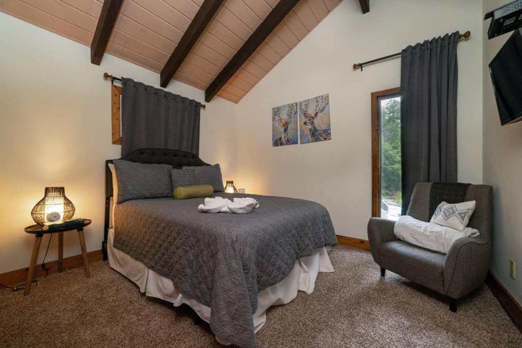 A Smoky Mountains Retreat - Chalet De Montagne Villa Gatlinburg Exterior foto